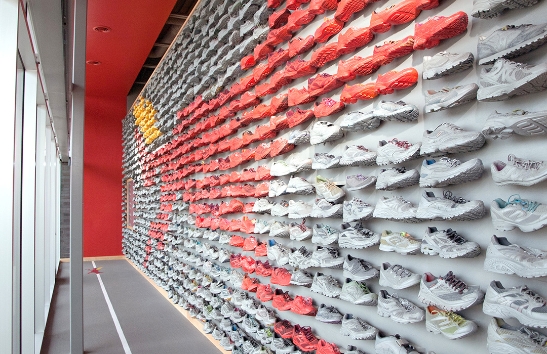 P4165174_interior wall
