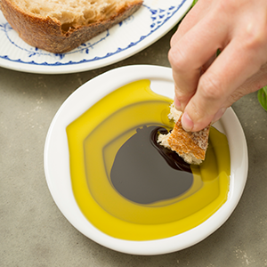TOT-social-Bowl-Oil-Vinr_300x300